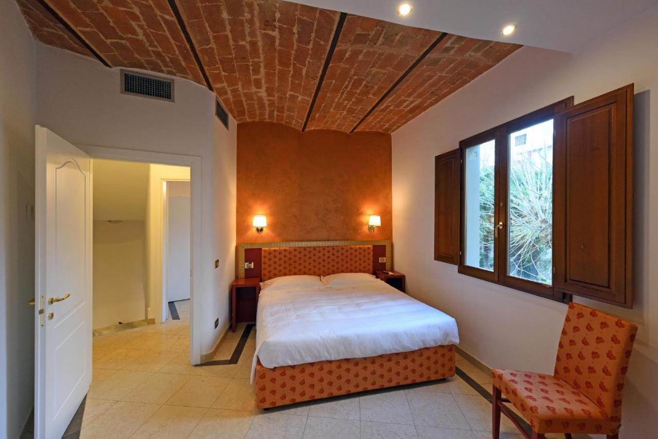 Relais La Corte Di Cloris Florencia Exterior foto