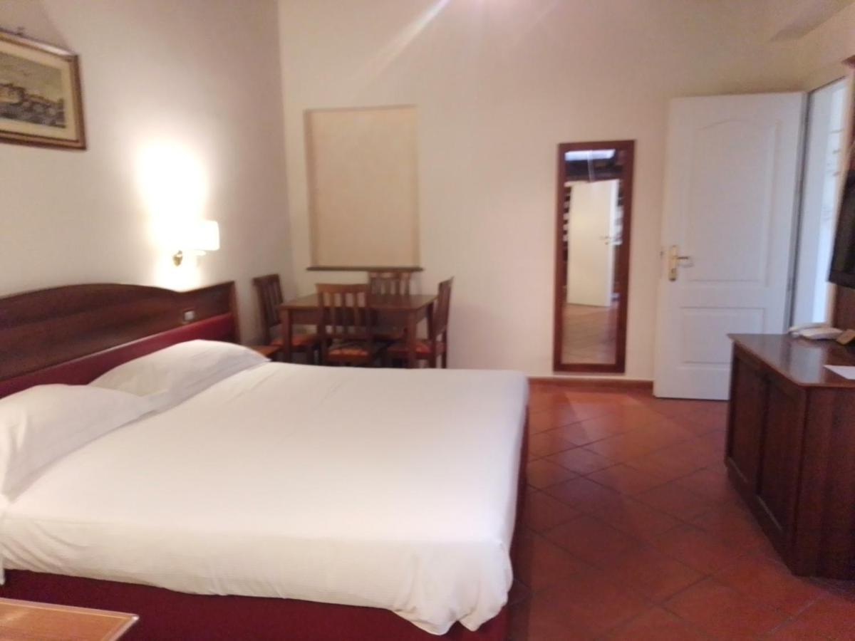 Relais La Corte Di Cloris Florencia Exterior foto